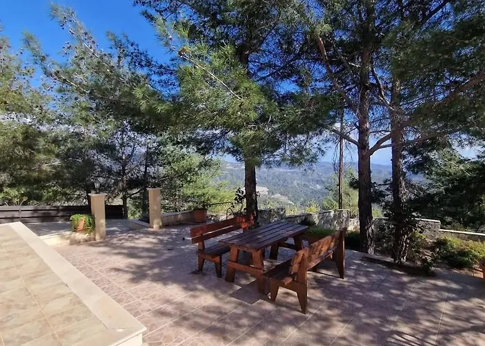 Maria's Garden House Tatil Evi Pelendri